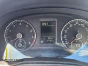 ✅ 2015 Volkswagen Passat S • VIN: 1VWAT7A38FC052929 • Lot: 41736981. Listed on IAAI with 87,464 mi. Free auction sales archive from the USA and detailed vehicle history report at DreamBid. Image 7.