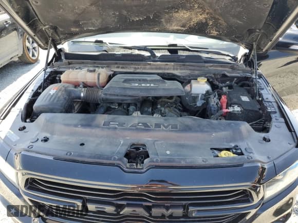 ✅ 2021 Ram 1500 Laramie • VIN: 1C6SRFJM5MN598833 • Lot: 61274845. Wystawiony na Copart z przebiegiem 105 722 mil. Bezpłatny archiwum sprzedaży aukcyjnych z USA i szczegółowy raport historii pojazdu na DreamBid. Zdjęcie 11.