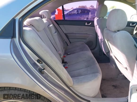 ✅ 2007 Hyundai Sonata GLS • VIN: 5NPET46C97H247424 • Лот: 41385105. Опубликован ранее на IAAI с пробегом 224 121 миль. Бесплатный доступ к архиву аукционных продаж из США и подробный отчёт об истории автомобиля на DreamBid. Изображение 8.