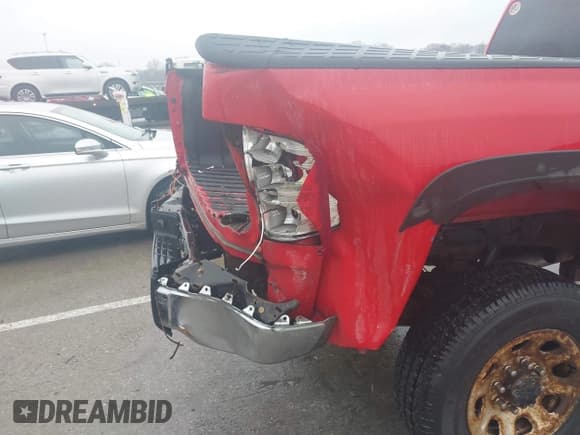 ✅ 2011 Chevrolet Silverado 2500HD LT • VIN: 1GC1KXCGXBF130075 • Лот: 41467109. Опубликован ранее на IAAI с пробегом 167 233 миль. Бесплатный доступ к архиву аукционных продаж из США и подробный отчёт об истории автомобиля на DreamBid. Изображение 19.