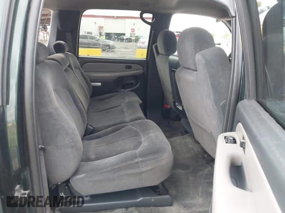 ✅ 2002 Chevrolet Suburban LT • VIN: 1GNEC16T42J156650 • Лот: 43419729. Опубликован ранее на IAAI с пробегом 192 039 миль. Бесплатный доступ к архиву аукционных продаж из США и подробный отчёт об истории автомобиля на DreamBid. Изображение 8.