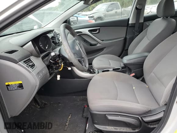 ✅ 2016 Hyundai Elantra SE • VIN: 5NPDH4AE4GH758450 • Lot: 81566975. Listed on Copart with 47,932 mi. Free auction sales archive from the USA and detailed vehicle history report at DreamBid. Image 7.