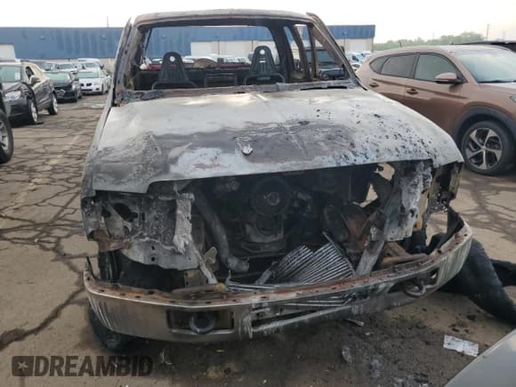 ✅ 2000 Ford F-250 XL • VIN: 1FTNX21F1YEE53798 • Лот: 58745525. Опубликован ранее на Copart с пробегом Не указан. Бесплатный доступ к архиву аукционных продаж из США и подробный отчёт об истории автомобиля на DreamBid. Изображение 5.