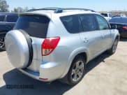 ✅ 2008 Toyota RAV4 Sport • VIN: JTMZK32V886014913 • Lot: 42303952. Listed on IAAI with 190,510 mi. Free auction sales archive from the USA and detailed vehicle history report at DreamBid. Image 4.