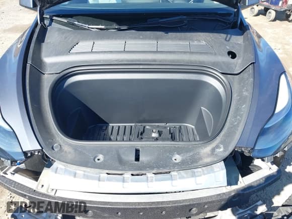 ✅ 2023 Tesla Model Y Long Range • VIN: 7SAYGDEE2PF883687 • Lot: 41589837. Listed on IAAI with 36,890 mi. Free auction sales archive from the USA and detailed vehicle history report at DreamBid. Image 10.