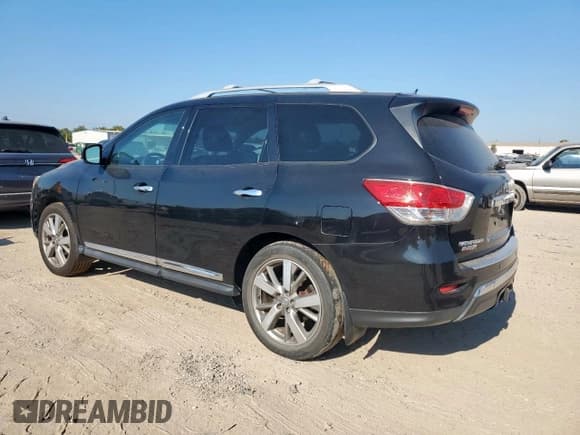 ✅ 2015 Nissan Pathfinder SL • VIN: 5N1AR2MN0FC716668 • Лот: 82472305. Опубликован ранее на Copart с пробегом 149 175 миль. Бесплатный доступ к архиву аукционных продаж из США и подробный отчёт об истории автомобиля на DreamBid. Изображение 2.