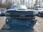 ✅ 2018 Chevrolet Silverado 2500HD LT • VIN: 1GC1KVEY9JF131162 • Lot: 41811327. Wystawiony na IAAI z przebiegiem 120 622 mil. Bezpłatny archiwum sprzedaży aukcyjnych z USA i szczegółowy raport historii pojazdu na DreamBid. Zdjęcie 12.