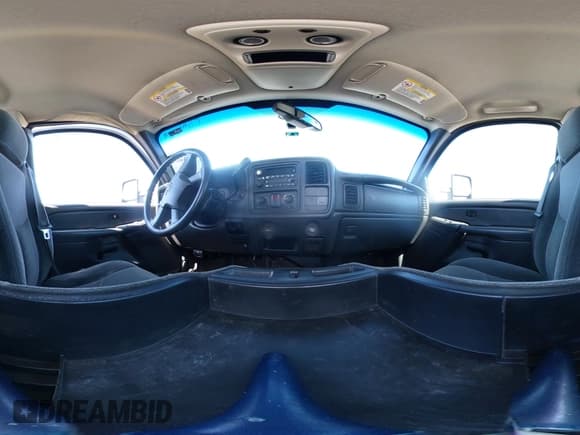 ✅ 2005 Chevrolet Silverado 2500HD LT • VIN: 1GCHK29295E193191 • Лот: 43243462. Опубликован ранее на IAAI с пробегом Не указан. Бесплатный доступ к архиву аукционных продаж из США и подробный отчёт об истории автомобиля на DreamBid. Изображение 18.