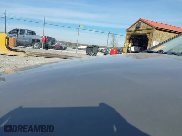 ✅ 2011 Mercedes-Benz C 300 Sport • VIN: WDDGF8BB8BR135371 • Lot: 43620284. Listed on IAAI with 129,989 mi. Free auction sales archive from the USA and detailed vehicle history report at DreamBid. Image 6.