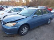 ✅ 2004 Toyota Camry LE • VIN: 4T1BE32K94U826804 • Lot: 43591363. Wystawiony na IAAI z przebiegiem 153 990 mil. Bezpłatny archiwum sprzedaży aukcyjnych z USA i szczegółowy raport historii pojazdu na DreamBid. Zdjęcie 2.