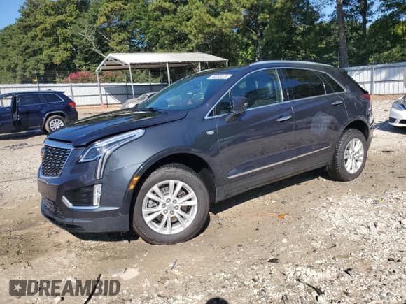 ✅ 2022 Cadillac XT5 FWD Luxury • VIN: 1GYKNAR4XNZ109102 • Лот: 80252475. Опубликован ранее на Copart с пробегом 61 547 миль. Бесплатный доступ к архиву аукционных продаж из США и подробный отчёт об истории автомобиля на DreamBid. Изображение 1.