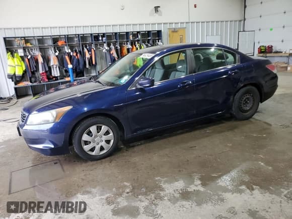 ✅ 2010 Honda Accord LX • VIN: 1HGCP2F37AA085731 • Лот: 86629485. Опубликован ранее на Copart с пробегом 81 546 миль. Бесплатный доступ к архиву аукционных продаж из США и подробный отчёт об истории автомобиля на DreamBid. Изображение 1.