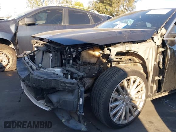 ✅ 2022 BMW 2 Series 228i • VIN: WBA53AK05N7K18799 • Lot: 43551575. Wystawiony na IAAI z przebiegiem 61 048 mil. Bezpłatny archiwum sprzedaży aukcyjnych z USA i szczegółowy raport historii pojazdu na DreamBid. Zdjęcie 6.