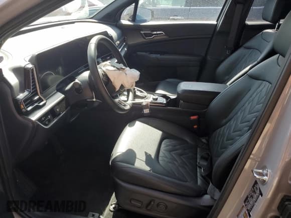 ✅ 2024 Kia Sportage X-Line • VIN: 5XYK6CDF4RG223821 • Lot: 48558455. Listed on Copart with 10,111 mi. Free auction sales archive from the USA and detailed vehicle history report at DreamBid. Image 7.