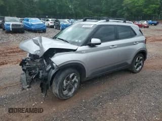 ✅ 2023 Hyundai Venue SEL • VIN: KMHRC8A38PU261588 • Lot: 56894955. Listed on Copart with 19,609 mi. Free auction sales archive from the USA and detailed vehicle history report at DreamBid. Image 1.