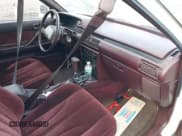 ✅ 1988 Toyota Camry LE • VIN: JT2SV22E5J3248025 • Lot: 42921735. Wystawiony na IAAI z przebiegiem 85 398 mil. Bezpłatny archiwum sprzedaży aukcyjnych z USA i szczegółowy raport historii pojazdu na DreamBid. Zdjęcie 5.