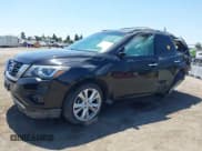 ✅ 2018 Nissan Pathfinder S • VIN: 5N1DR2MN6JC617682 • Лот: 42653460. Опубликован ранее на IAAI с пробегом Не указан. Бесплатный доступ к архиву аукционных продаж из США и подробный отчёт об истории автомобиля на DreamBid. Изображение 14.