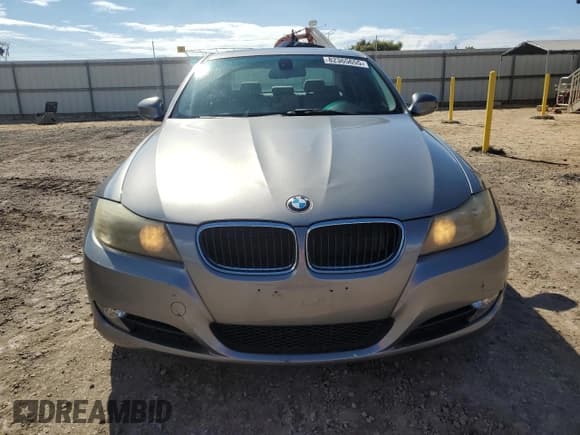 ✅ 2011 BMW 3 Series 328i • VIN: WBAPH7C52BE851808 • Lot: 82365655. Listed on Copart with 109,239 mi. Free auction sales archive from the USA and detailed vehicle history report at DreamBid. Image 5.