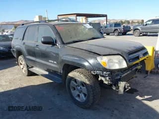 ✅ 2005 Toyota 4Runner Limited • VIN: JTEBU17R758030866 • Lot: 43139602. Wystawiony na IAAI z przebiegiem 258 078 mil. Bezpłatny archiwum sprzedaży aukcyjnych z USA i szczegółowy raport historii pojazdu na DreamBid. Zdjęcie 1.