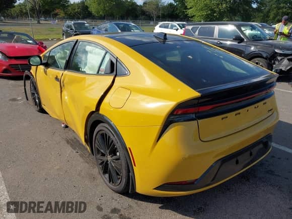 2025 Toyota Prius LE with VIN JTDADABU1S3029362, listed as a IAAI auction lot 43135899 with 1,521 mi miles and . Bid and sale history available at DreamBid. Image 3.