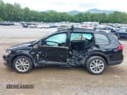 ✅ 2017 Volkswagen Golf S • VIN: 3VWH17AU8HM506367 • Lot: 42359403. Listed on IAAI with 98,189 mi. Free auction sales archive from the USA and detailed vehicle history report at DreamBid. Image 14.