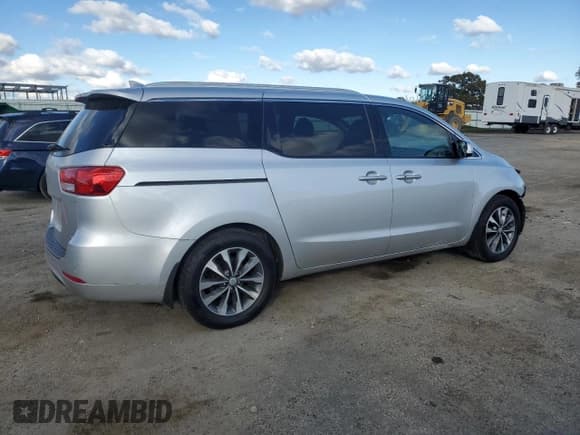 ✅ 2017 Kia Sedona EX • VIN: KNDMC5C18H6312019 • Lot: 90573685. Listed on Copart with 135,802 mi. Free auction sales archive from the USA and detailed vehicle history report at DreamBid. Image 3.