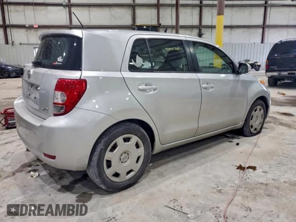 ✅ 2010 Scion xD • VIN: JTKKU4B40A1001528 • Lot: 92718235. Listed on Copart with 221,710 mi. Free auction sales archive from the USA and detailed vehicle history report at DreamBid. Image 3.