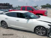 ✅ 2019 Nissan Maxima SL • VIN: 1N4AA6AV1KC370282 • Lot: 42402975. Wystawiony na IAAI z przebiegiem 182 246 mil. Bezpłatny archiwum sprzedaży aukcyjnych z USA i szczegółowy raport historii pojazdu na DreamBid. Zdjęcie 14.