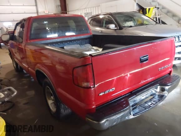 ✅ 2002 Chevrolet S-10 LS • VIN: 1GCCS19W428193679 • Лот: 41388582. Опубликован ранее на IAAI с пробегом 122 880 миль. Бесплатный доступ к архиву аукционных продаж из США и подробный отчёт об истории автомобиля на DreamBid. Изображение 3.