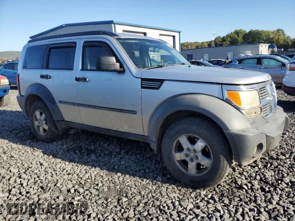 ✅ 2007 Dodge Nitro SXT • VIN: 1D8GT28K67W544289 • Lot: 85746485. Wystawiony na Copart z przebiegiem 308 577 mil. Bezpłatny archiwum sprzedaży aukcyjnych z USA i szczegółowy raport historii pojazdu na DreamBid. Zdjęcie 4.