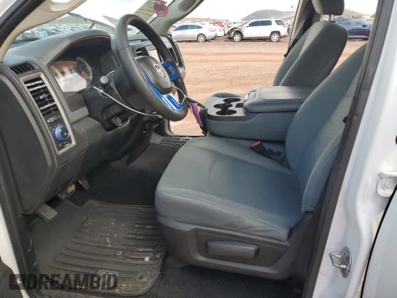 ✅ 2017 Ram 1500 Tradesman • VIN: 1C6RR6FT9HS610147 • Lot: 93645415. Wystawiony na Copart z przebiegiem 86 592 mil. Bezpłatny archiwum sprzedaży aukcyjnych z USA i szczegółowy raport historii pojazdu na DreamBid. Zdjęcie 7.