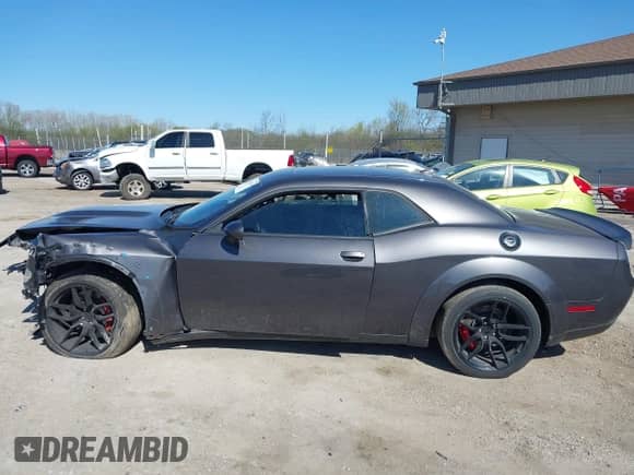 ✅ 2020 Dodge Challenger R/T Scat Pack • VIN: 2C3CDZFJXLH143113 • Lot: 42217914. Wystawiony na IAAI z przebiegiem 27 538 mil. Bezpłatny archiwum sprzedaży aukcyjnych z USA i szczegółowy raport historii pojazdu na DreamBid. Zdjęcie 14.