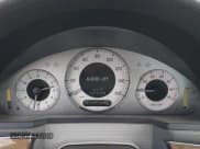 ✅ 2008 Mercedes-Benz E 350 Luxury • VIN: WDBUF56X58B193066 • Lot: 43769838. Wystawiony na IAAI z przebiegiem 165 573 mil. Bezpłatny archiwum sprzedaży aukcyjnych z USA i szczegółowy raport historii pojazdu na DreamBid. Zdjęcie 7.