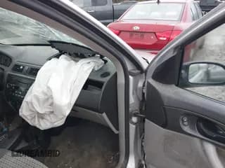 ✅ 2007 Ford Focus S • VIN: 1FAFP34N37W309648 • Lot: 43630569. Wystawiony na IAAI z przebiegiem 176 492 mil. Bezpłatny archiwum sprzedaży aukcyjnych z USA i szczegółowy raport historii pojazdu na DreamBid. Zdjęcie 5.