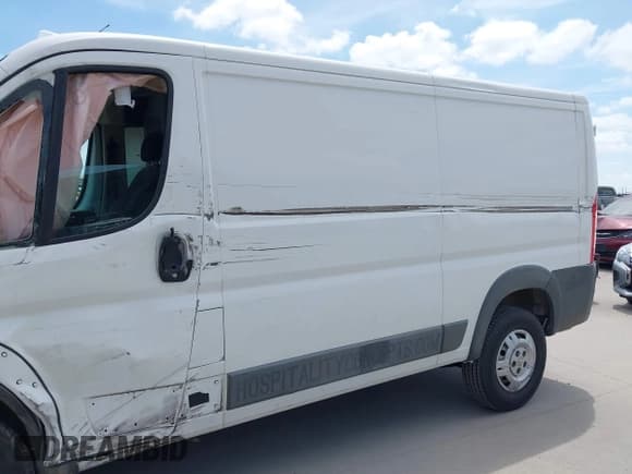 ✅ 2017 Ram ProMaster Cargo • VIN: 3C6TRVAG9HE517223 • Lot: 42793706. Listed on IAAI with 118,552 mi. Free auction sales archive from the USA and detailed vehicle history report at DreamBid. Image 14.
