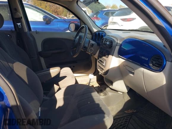 ✅ 2003 Chrysler PT Cruiser Touring • VIN: 3C4FY58BX3T550030 • Lot: 43659927. Wystawiony na IAAI z przebiegiem 164 874 mil. Bezpłatny archiwum sprzedaży aukcyjnych z USA i szczegółowy raport historii pojazdu na DreamBid. Zdjęcie 5.