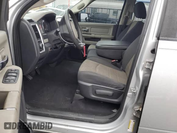 2010 Dodge 1500 ST с VIN 1D7RV1GP5AS260469, выставлен на аукционе Copart как лот 84799704 с пробегом 101 860 миль миль и Списание • Salvage title. История ставок и продаж доступна на DreamBid. Изображение 7.