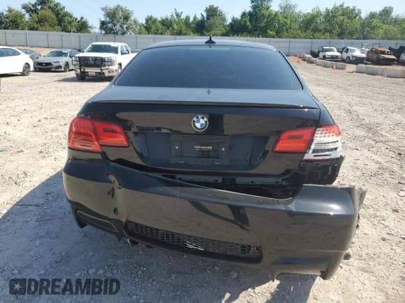 ✅ 2011 BMW M3 • VIN: WBSKG9C57BE646330 • Lot: 67427075. Wystawiony na Copart z przebiegiem 119 505 mil. Bezpłatny archiwum sprzedaży aukcyjnych z USA i szczegółowy raport historii pojazdu na DreamBid. Zdjęcie 6.