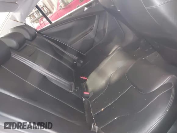 ✅ 2008 Volkswagen Passat Turbo • VIN: WVWJK73C68P025596 • Lot: 43804721. Listed on IAAI with 109,725 mi. Free auction sales archive from the USA and detailed vehicle history report at DreamBid. Image 8.