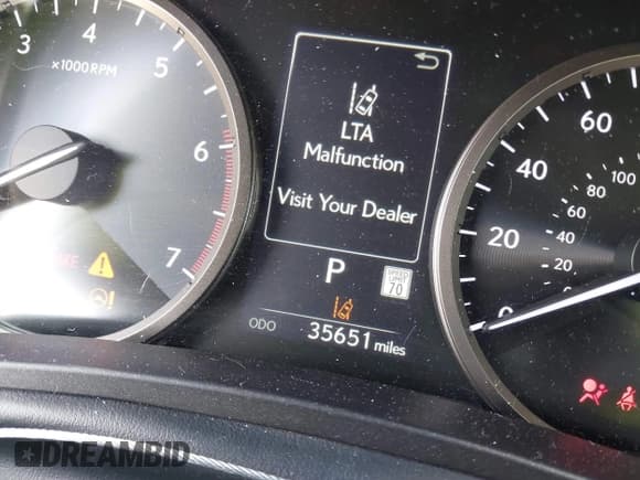 ✅ 2020 Lexus NX 300 • VIN: JTJDARBZ2L5013884 • Lot: 43286264. Wystawiony na IAAI z przebiegiem 35 651 mil. Bezpłatny archiwum sprzedaży aukcyjnych z USA i szczegółowy raport historii pojazdu na DreamBid. Zdjęcie 15.