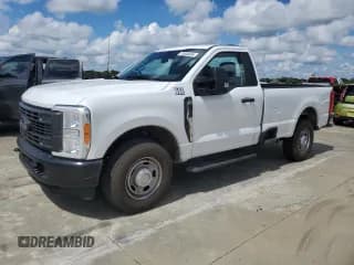 ✅ 2023 Ford F-250 XL • VIN: 1FTBF2AA9PED40870 • Лот: 73946584. Опубликован ранее на Copart с пробегом Не указан. Бесплатный доступ к архиву аукционных продаж из США и подробный отчёт об истории автомобиля на DreamBid. Изображение 1.