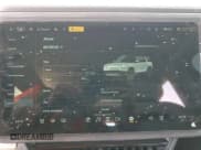 ✅ 2023 Rivian R1S Adventure • VIN: 7PDSGABA0PN022442 • Lot: 72570564. Wystawiony na Copart z przebiegiem 8 648 mil. Bezpłatny archiwum sprzedaży aukcyjnych z USA i szczegółowy raport historii pojazdu na DreamBid. Zdjęcie 9.