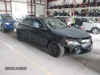 2014 Chevrolet Impala LS z VIN 1G11Y5SLXEU140776, wystawiony jako IAAI lot #42835593 z przebiegiem 204 632 mil mil oraz . Historia ofert i sprzedaży dostępna na DreamBid. Obrazek 1.