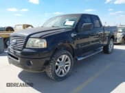 ✅ 2006 Ford F-150 XLT • VIN: 1FTRX14526FB22461 • Lot: 43488419. Wystawiony na IAAI z przebiegiem 251 955 mil. Bezpłatny archiwum sprzedaży aukcyjnych z USA i szczegółowy raport historii pojazdu na DreamBid. Zdjęcie 2.