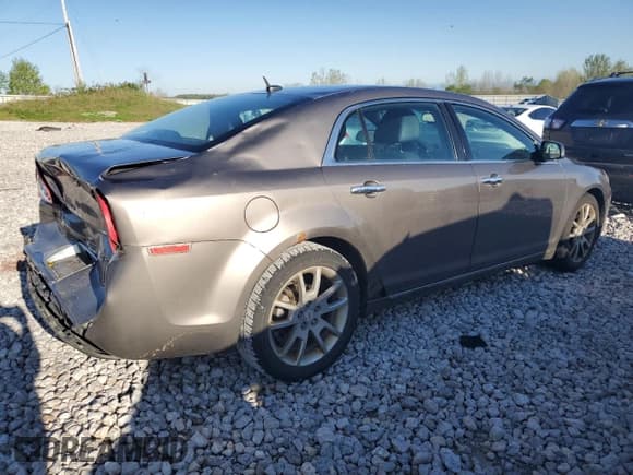 ✅ 2011 Chevrolet Malibu LTZ • VIN: 1G1ZE5E10BF239810 • Lot: 73919904. Listed on Copart with 271,307 mi. Free auction sales archive from the USA and detailed vehicle history report at DreamBid. Image 3.