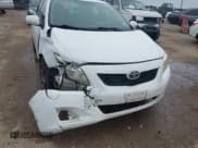 ✅ 2010 Toyota Corolla • VIN: 2T1BU4EE2AC362928 • Lot: 42200498. Wystawiony na IAAI z przebiegiem 236 324 mil. Bezpłatny archiwum sprzedaży aukcyjnych z USA i szczegółowy raport historii pojazdu na DreamBid. Zdjęcie 1.