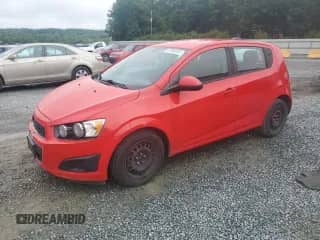 2015 Chevrolet Sonic LS with VIN 1G1JA6SH9F4201641, listed as a Copart auction lot 67893035 with 92,503 mi miles and Salvage title. Bid and sale history available at DreamBid. Image 1.