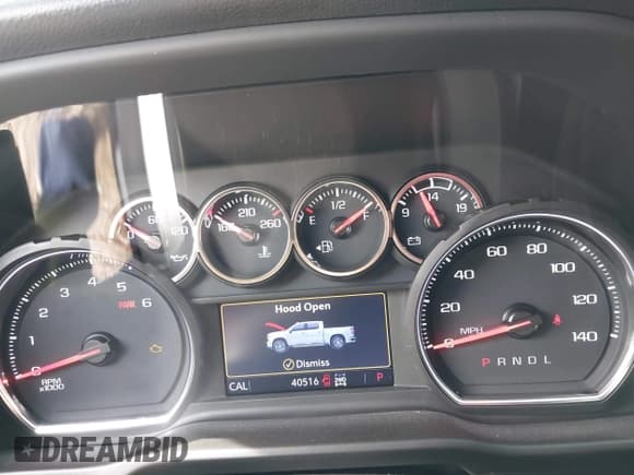 ✅ 2021 Chevrolet Silverado 1500 RST • VIN: 1GCUYEEL8MZ376540 • Lot: 42153636. Wystawiony na IAAI z przebiegiem 40 516 mil. Bezpłatny archiwum sprzedaży aukcyjnych z USA i szczegółowy raport historii pojazdu na DreamBid. Zdjęcie 7.