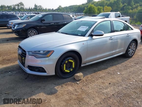 ✅ 2013 Audi A6 Prestige • VIN: WAUJGAFC5DN011623 • Лот: 42894978. Опубликован ранее на IAAI с пробегом 194 596 миль. Бесплатный доступ к архиву аукционных продаж из США и подробный отчёт об истории автомобиля на DreamBid. Изображение 18.