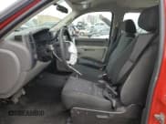 ✅ 2010 GMC Sierra 1500 • VIN: 3GTRCTEA9AG161803 • Lot: 46456495. Wystawiony na Copart z przebiegiem 128 796 mil. Bezpłatny archiwum sprzedaży aukcyjnych z USA i szczegółowy raport historii pojazdu na DreamBid. Zdjęcie 7.